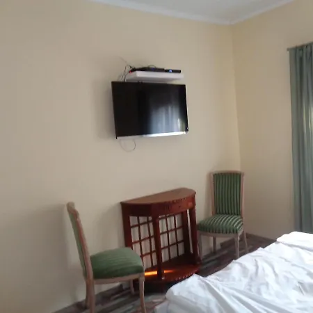 Arnyas Park Apartmanhaz
