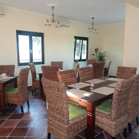 Arnyas Park Apartmanhaz Balatonalmádi